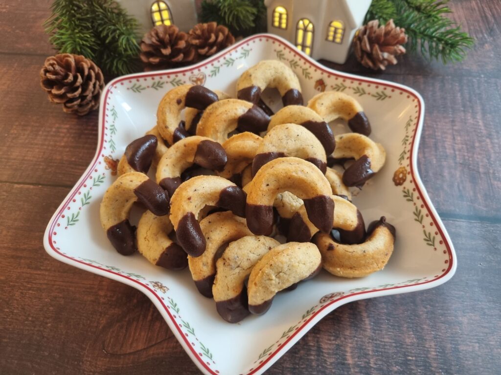 hazelnut crescents